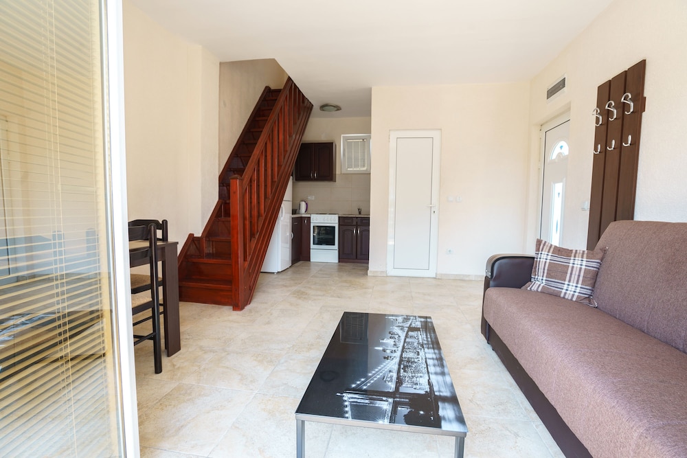Apartments Lora 29/50