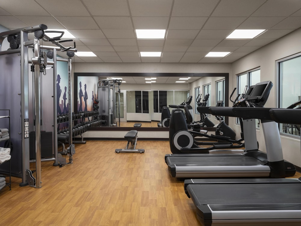 Hyatt Place West Des Moines/Jordan Creek 48/77
