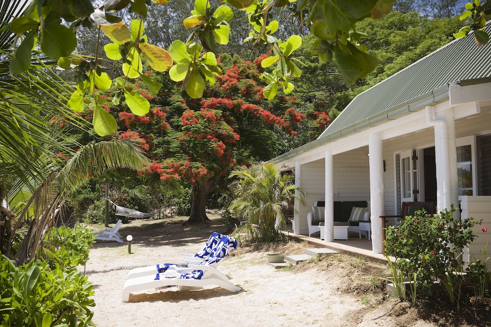 Malolo Island Resort 3/70