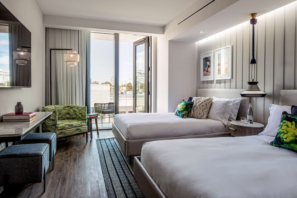 The Ray Hotel Delray Beach, Curio Collection by Hilton 22/62