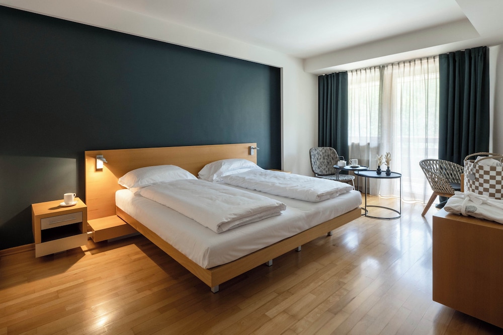 COMFORT, DOUBLE BED