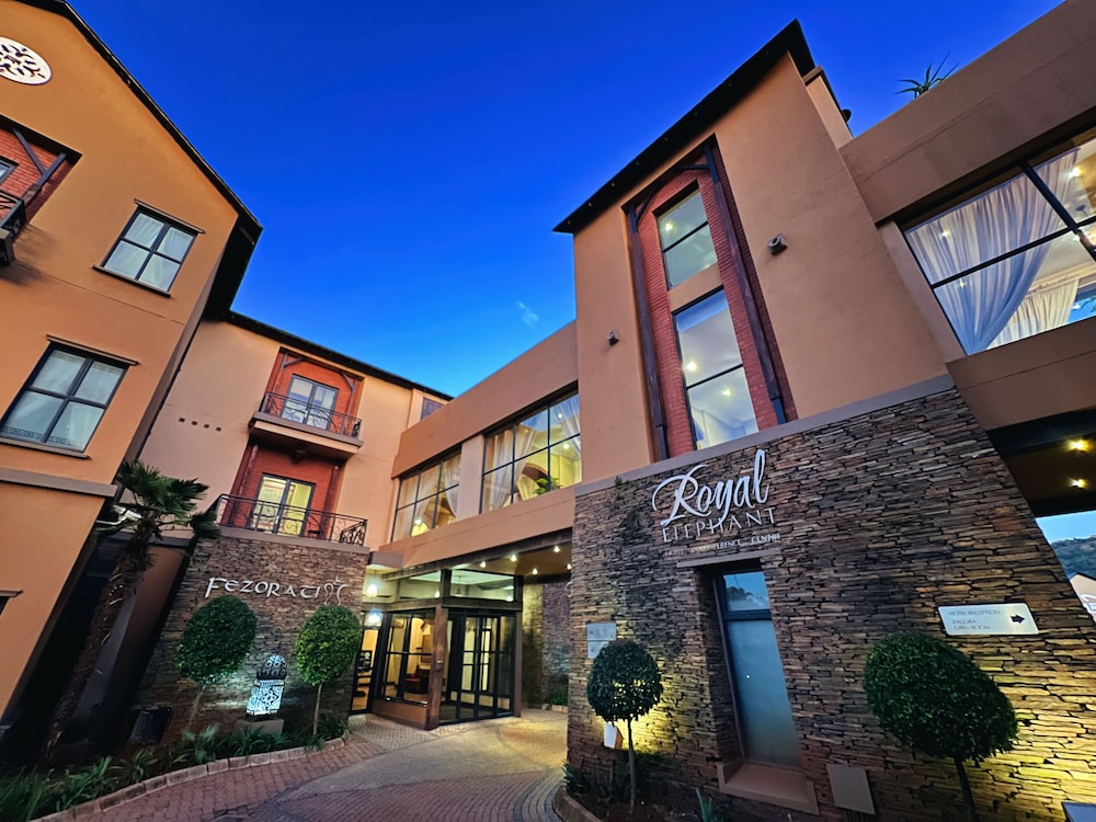 The Royal Elephant Hotel Conference Centre 3/50