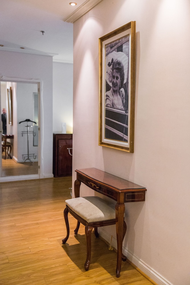Melia Recoleta Plaza 44/73