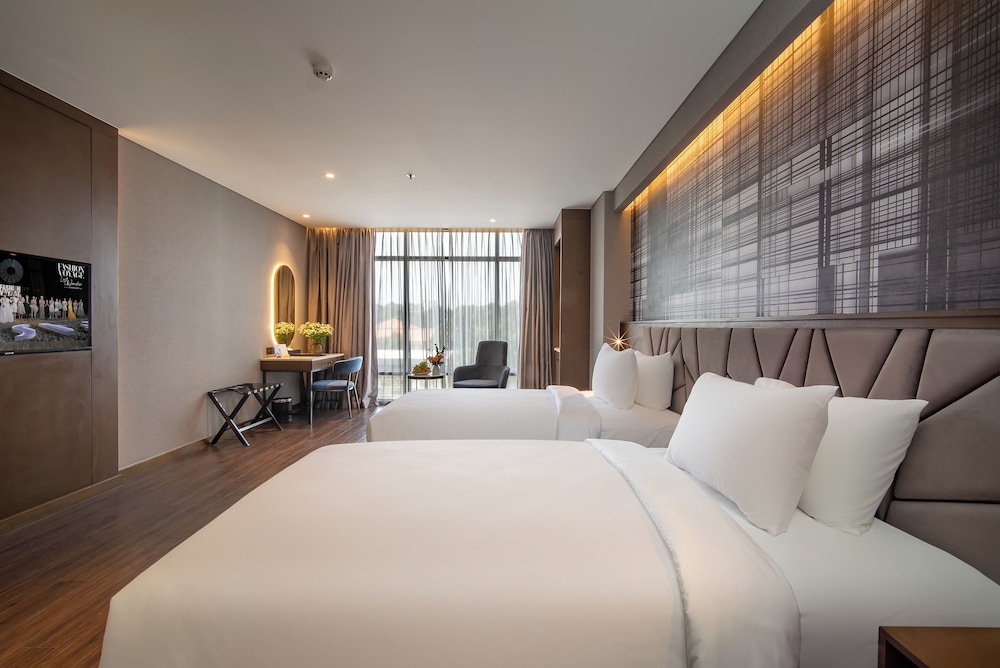 PREMIER, TWIN BEDS