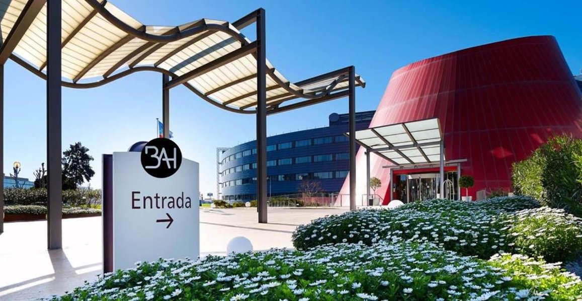Barcelona Airport Hotel 79/86