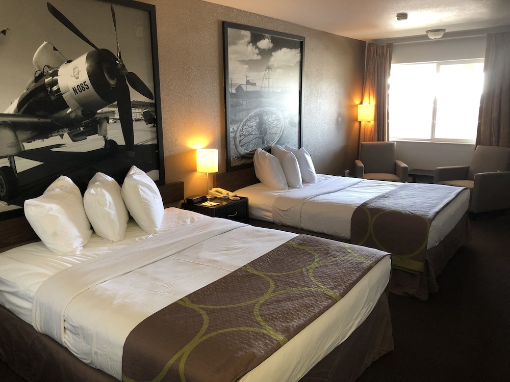 Super 8 By Wyndham Fernley 8/25