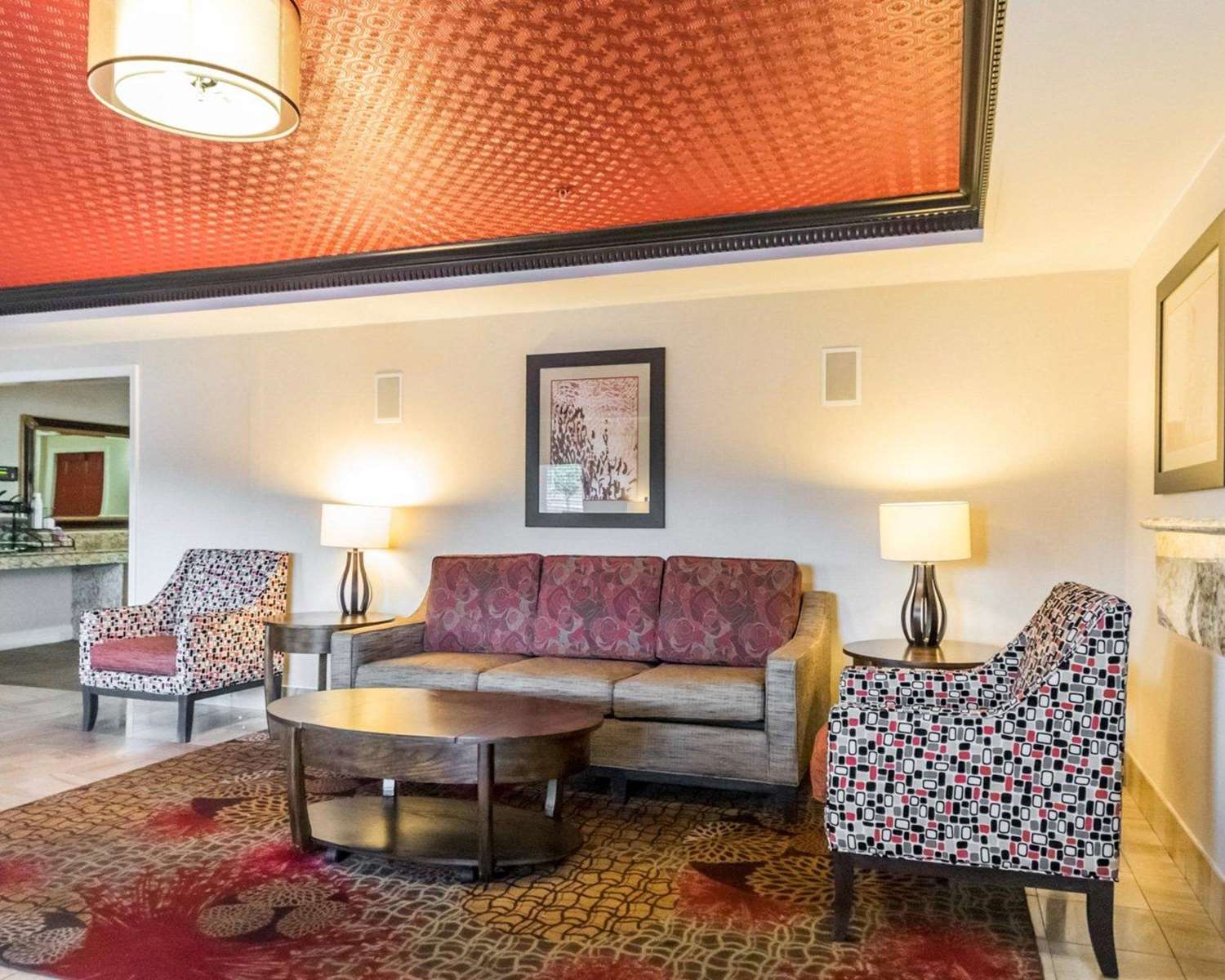 Quality Inn Suites University Airport 11/19