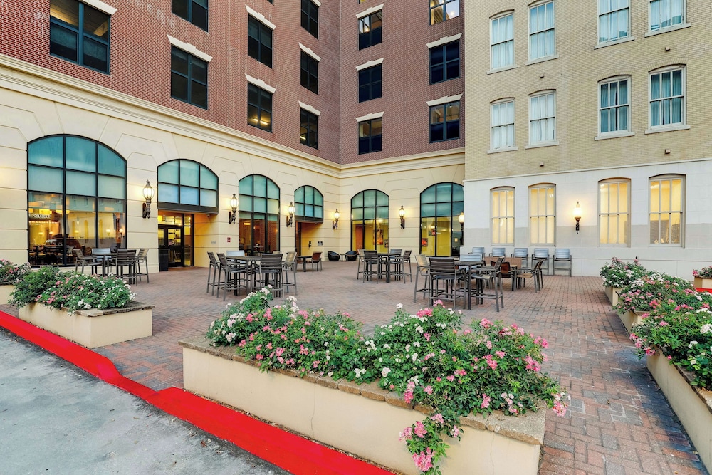 Drury Plaza Hotel New Orleans 45/50