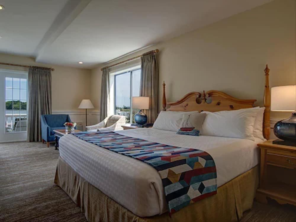Sag Harbor Inn 4/17