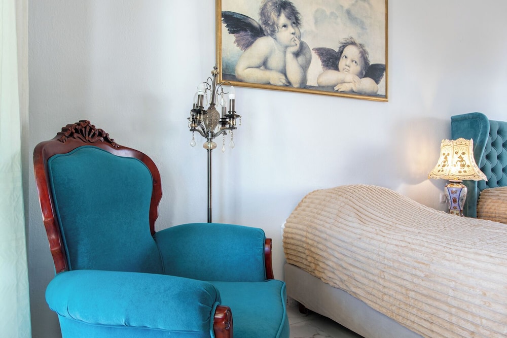 Assa Maris Beach Hotel 85/108