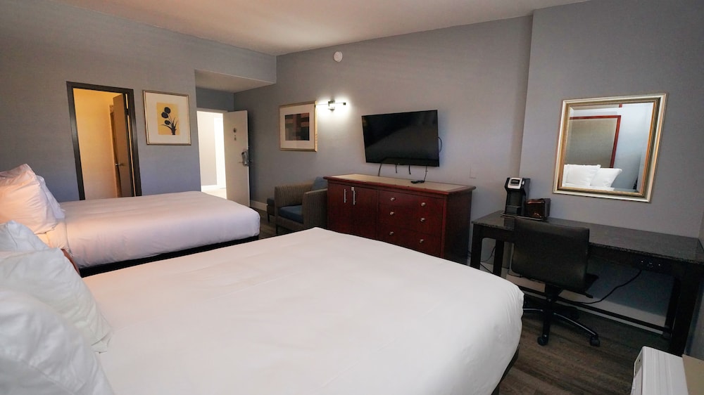 Seaside Inn & Suites 13/43