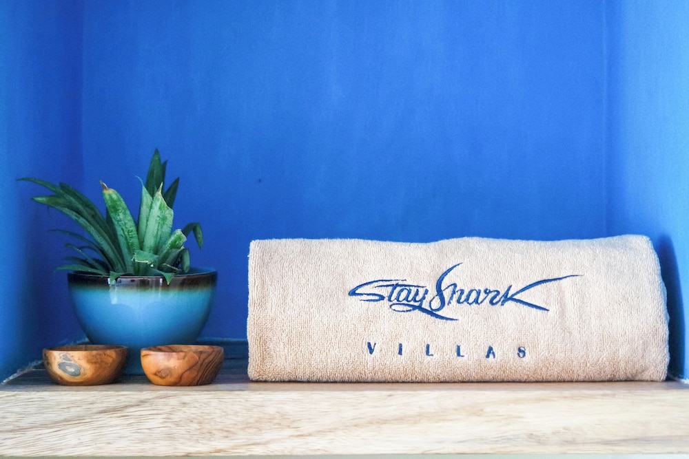 Stay Shark Villas 3/32