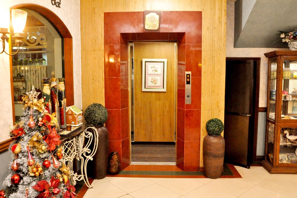 Wregent Plaza Hotel 32/55
