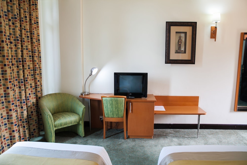 Gorillas City Centre Hotel 47/52