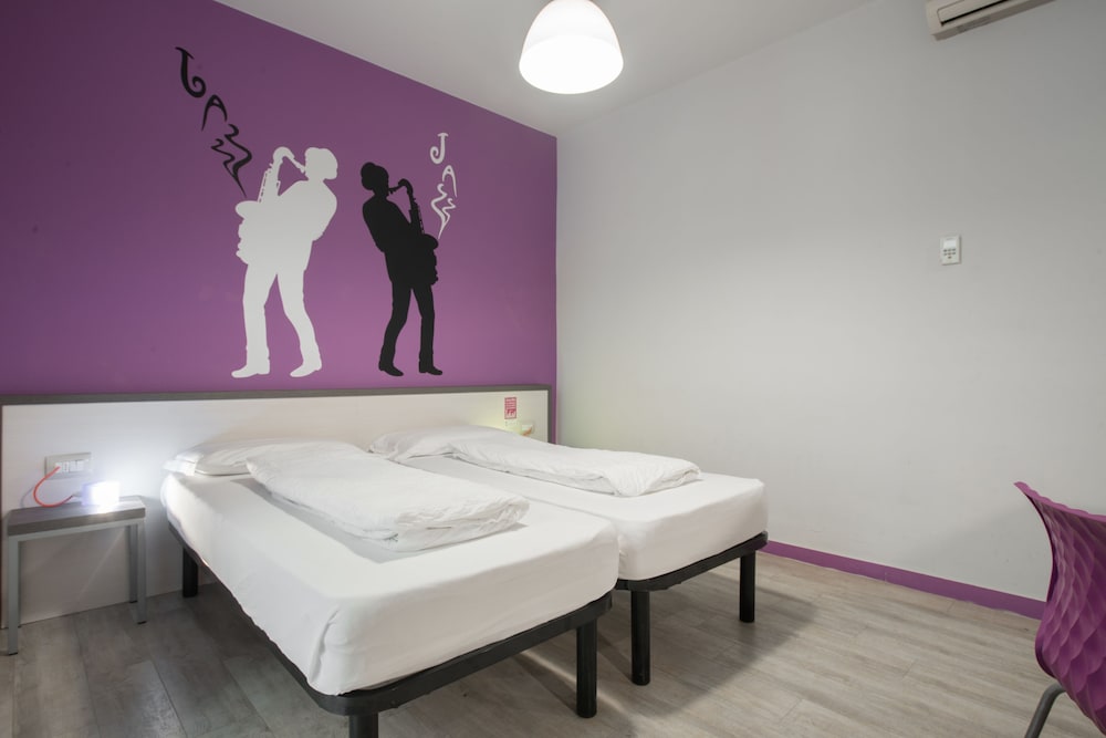 Hotel Nologo 47/72