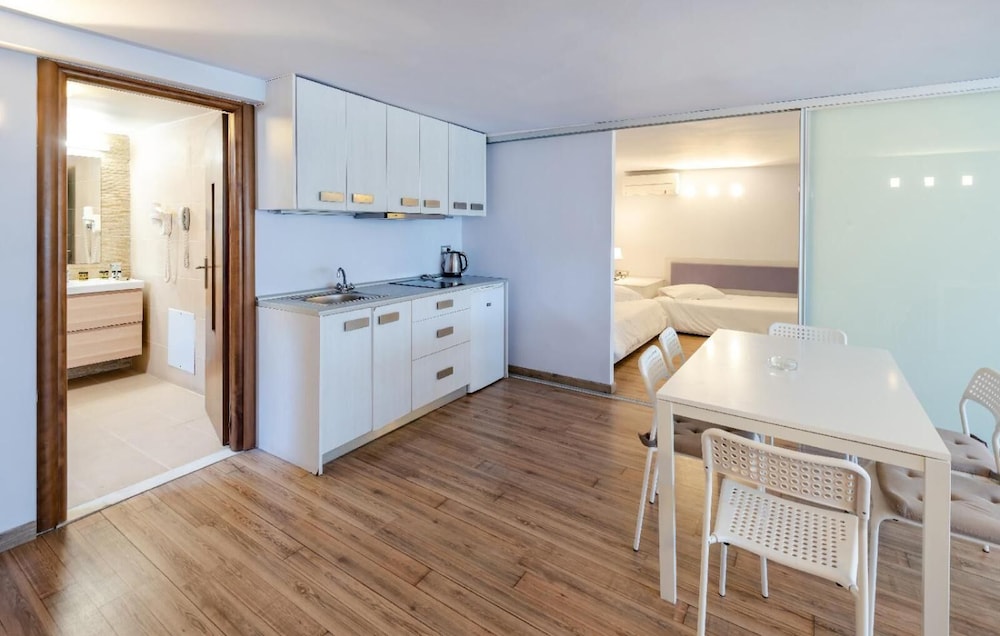 Triton Boutique Hotel 47/47