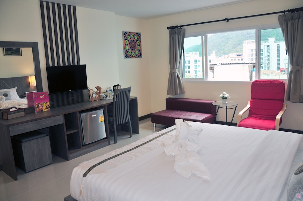 The Cocoon Patong 35/50