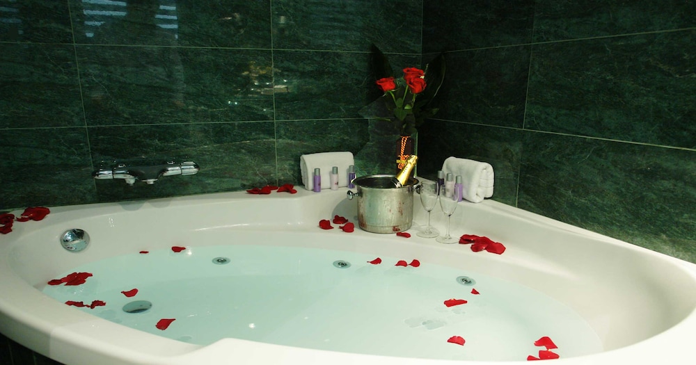 Acevi Villarroel Hotel 42/62