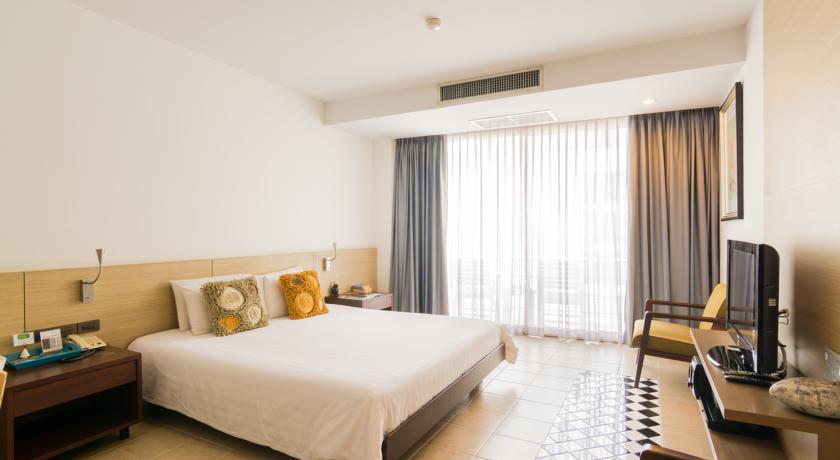 Room, Double or Twin Bed, Sea View