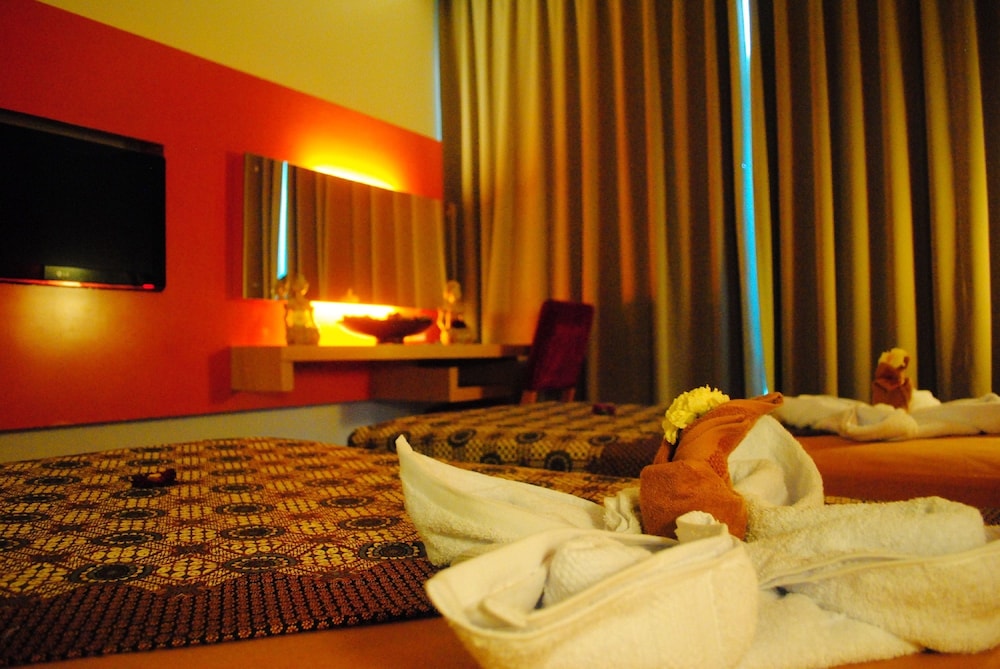 Quest Hotel Simpang Lima Semarang 20/60