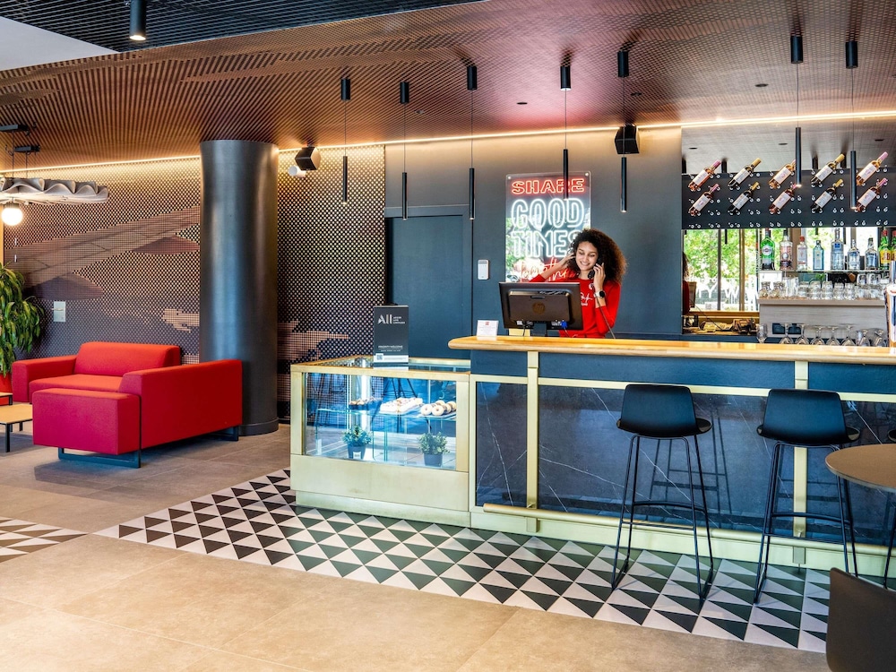 IBIS BARCELONA AEROPUERTO VILADECANS 40/62
