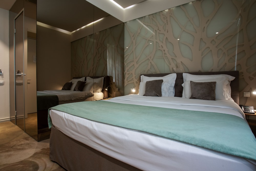 City, King Bed، Jump INN Hotel 8/10