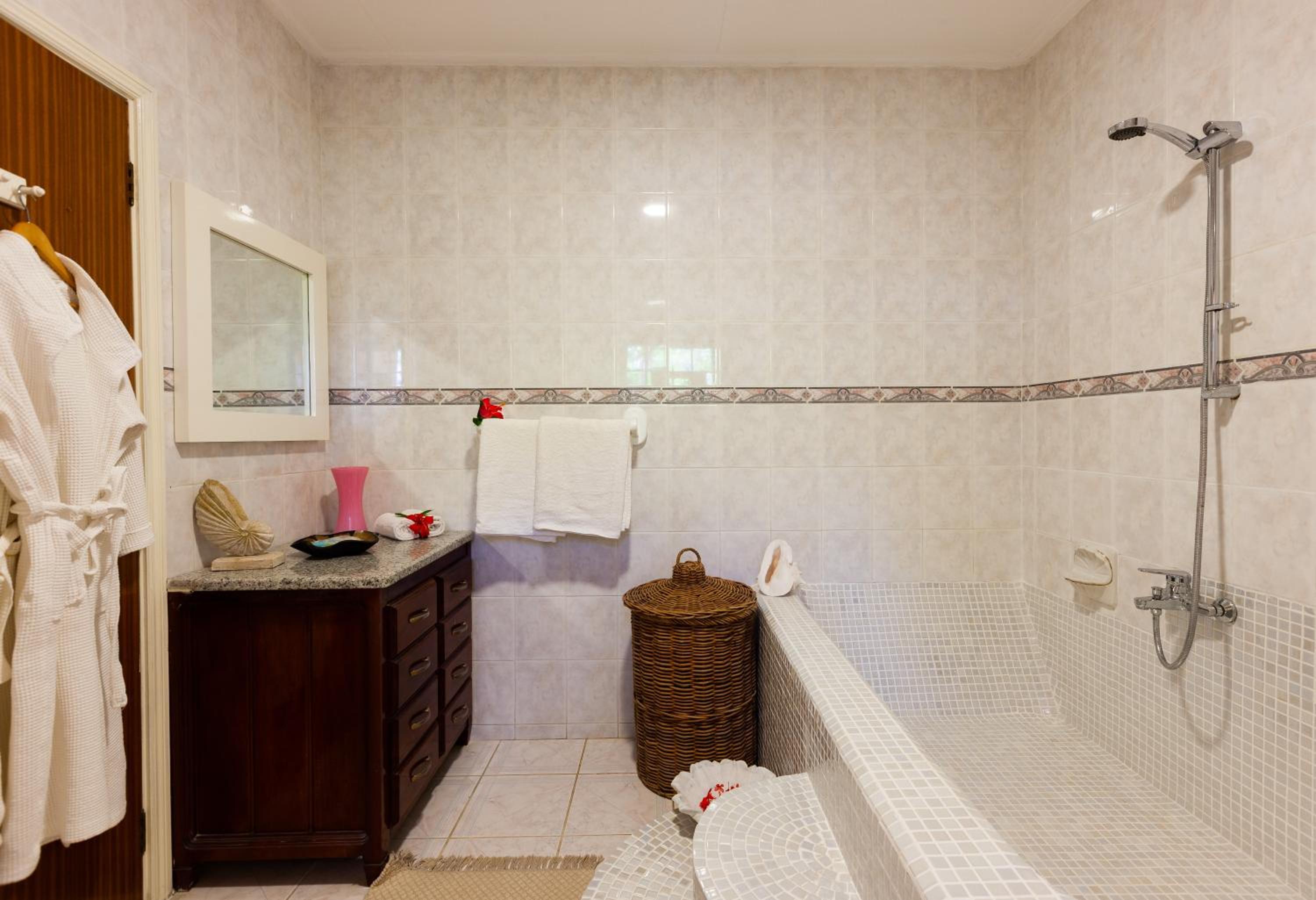Oceane Self Catering 42/45