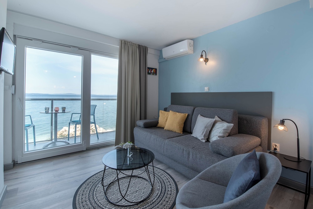 VILLA ZANIC 38/50
