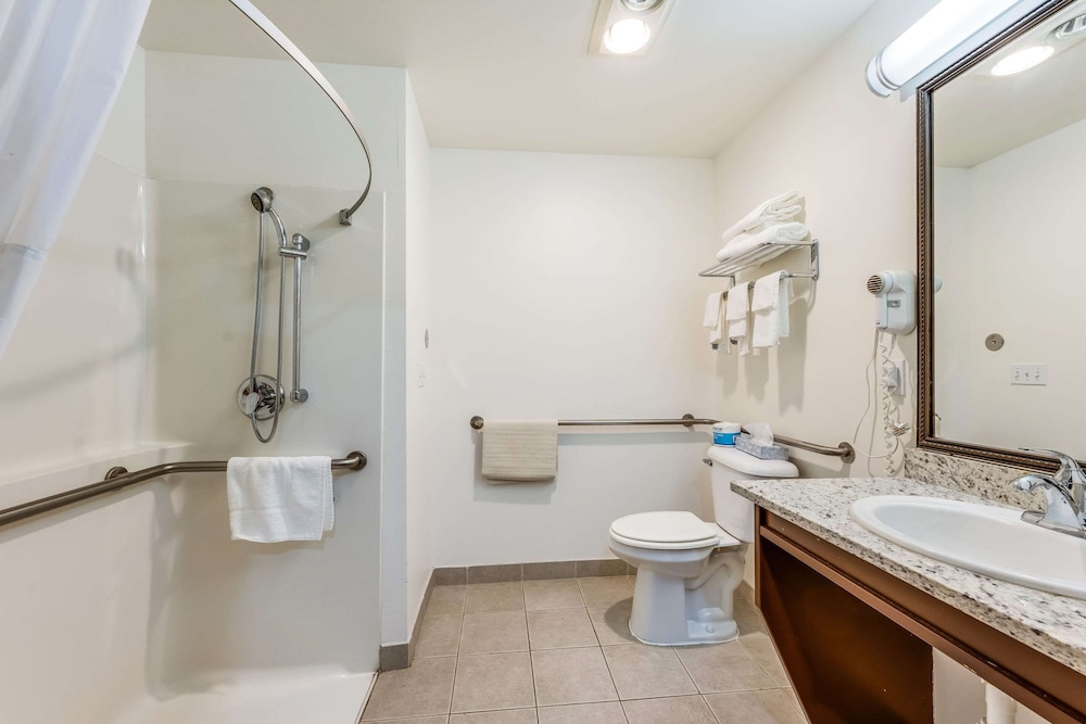 Quality Inn Cle Elum-Ellensburg 19/41