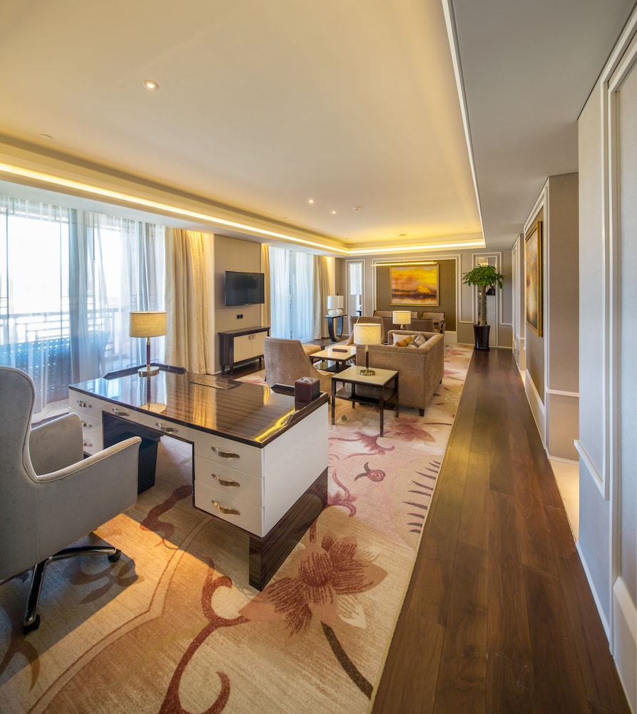 Grand Bay Hotel Beijing 43/70