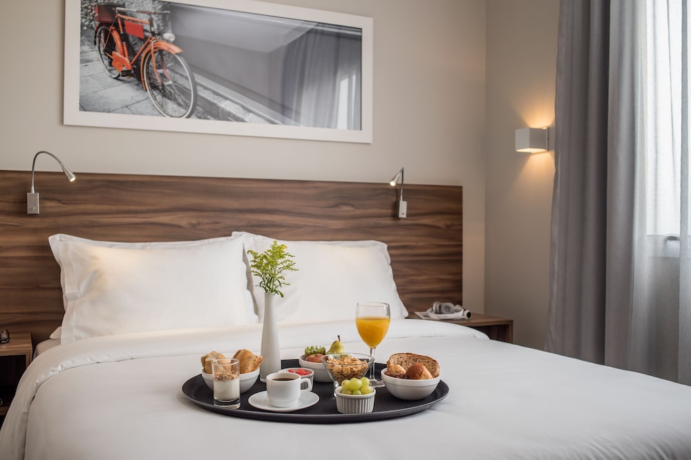 Intercity Patio Pinda Hotel & Resort 10/61