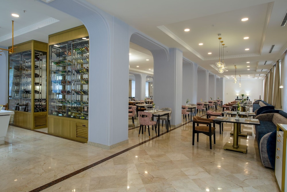 Lotte City Hotel Tashkent Palace 54/64
