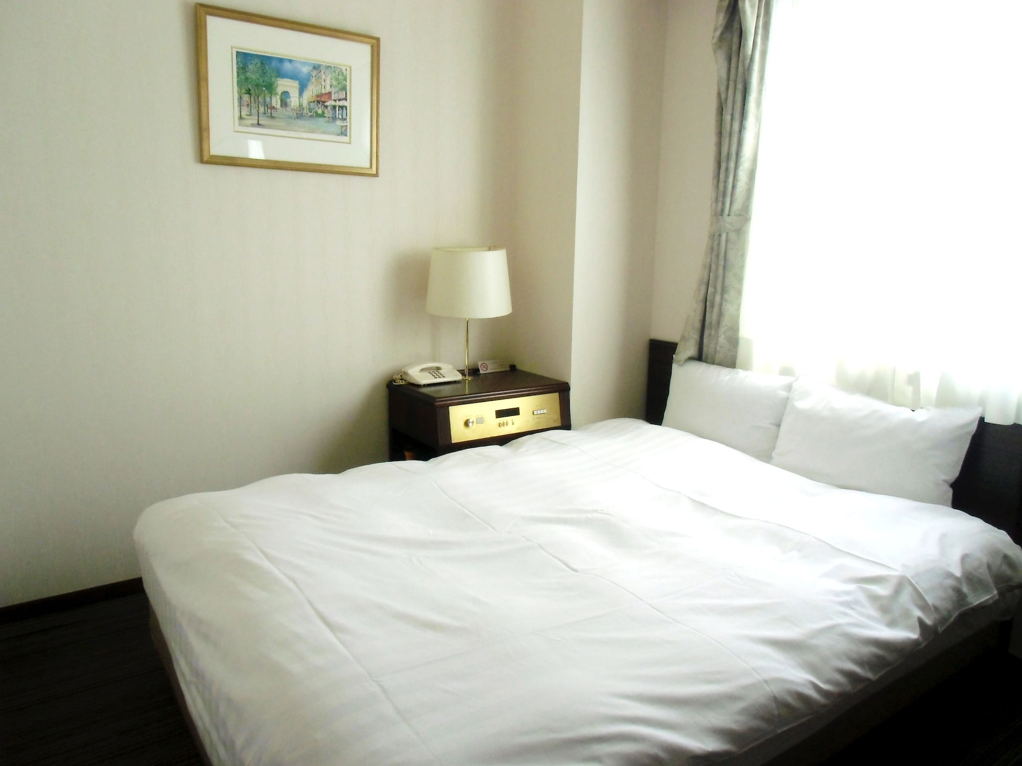 ROOM, DOUBLE BED