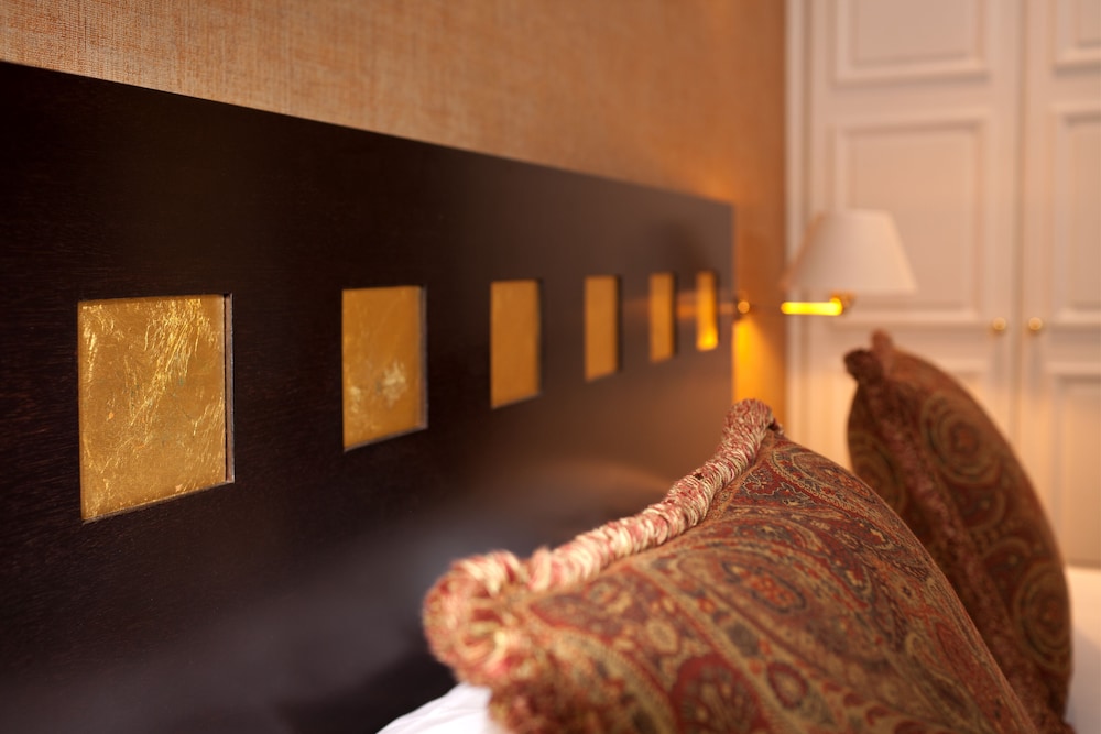 Hotel de la Jatte 31/44