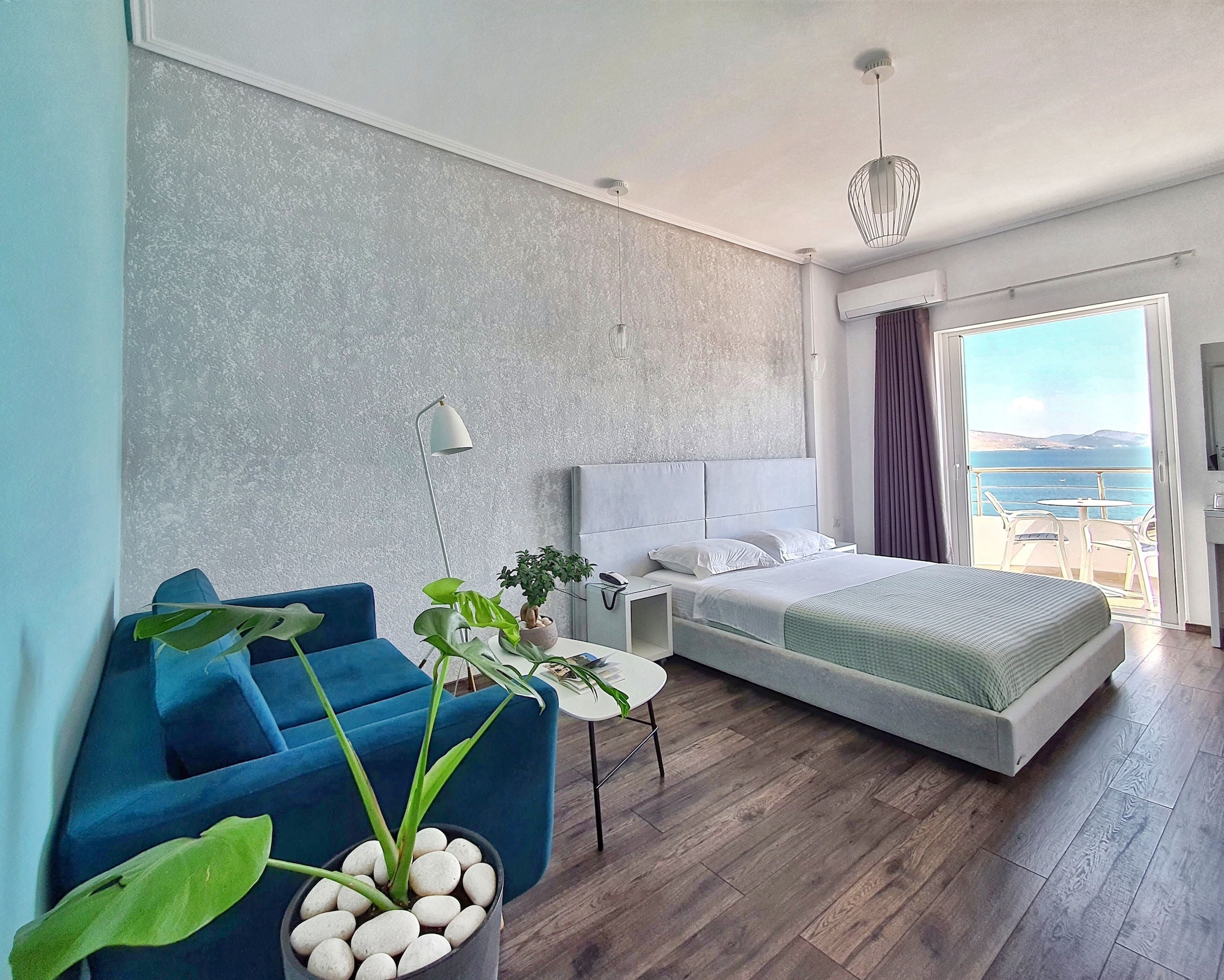 Junior Suite, King Bed, Sea View, Hotel Joan 2/4