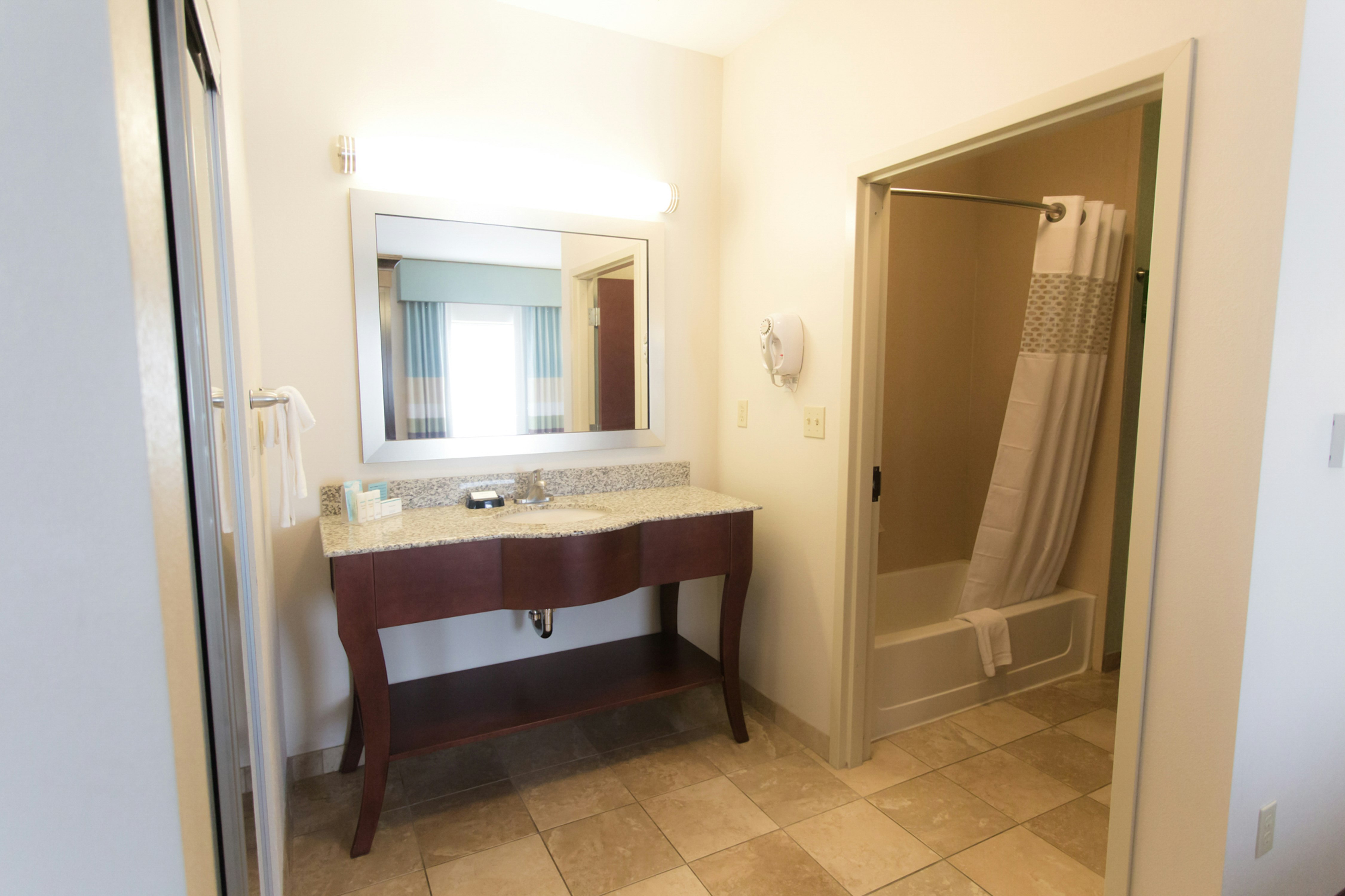 Hampton Inn And Suites Middlebury In 41/42