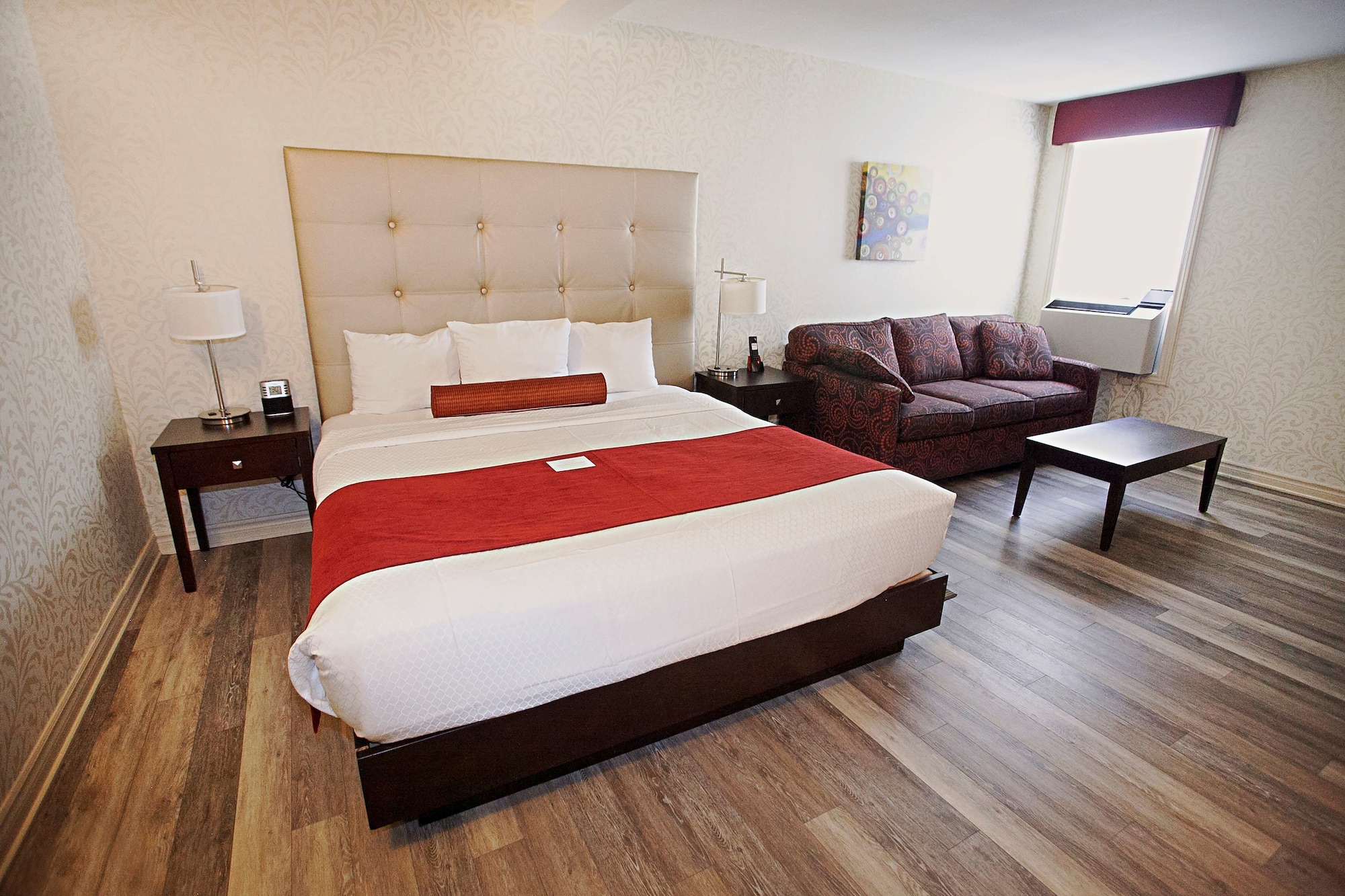 Room at Hotel Europa, BW Signature Collection, MONTREAL