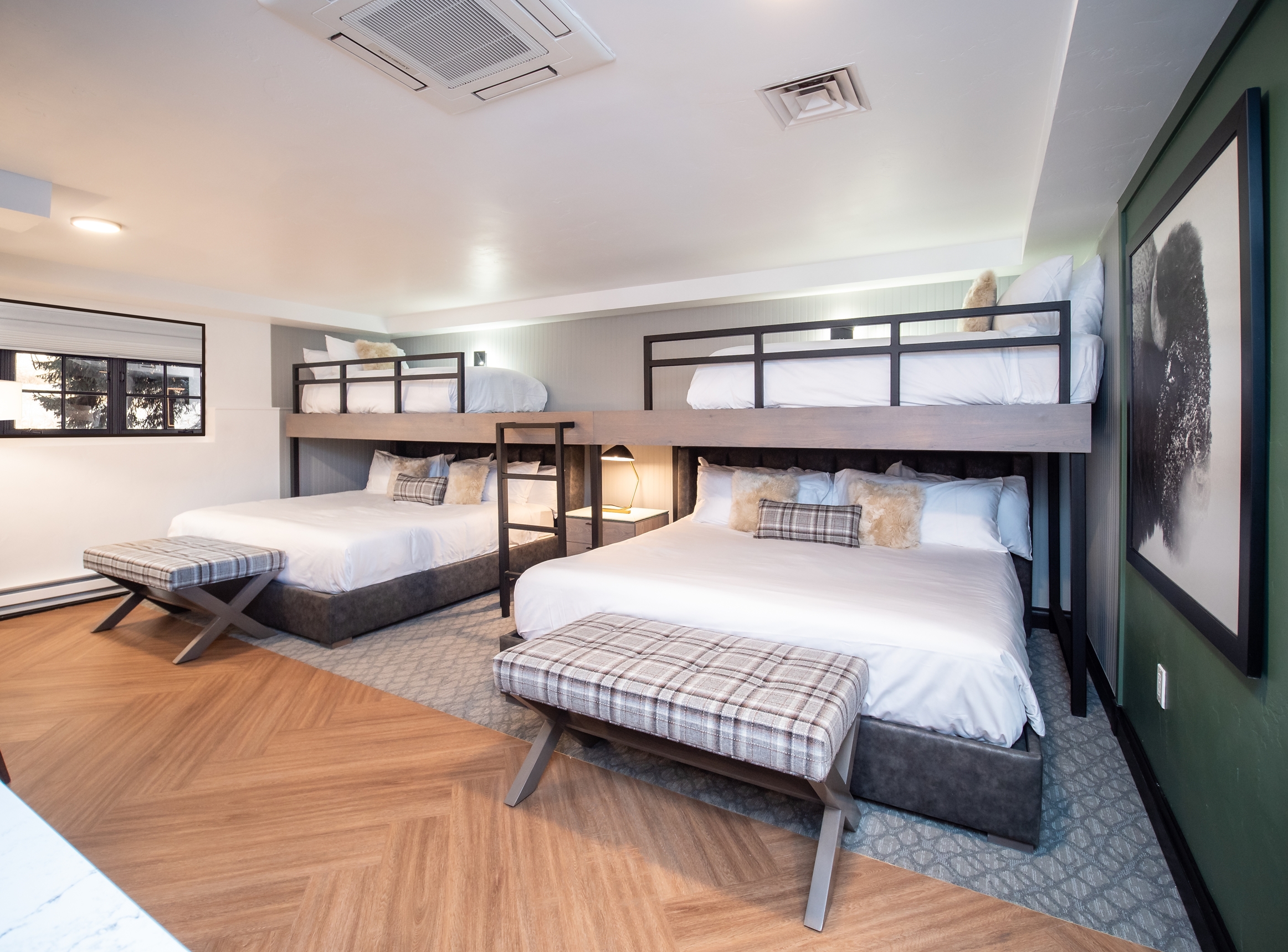 Downstairs, 2 King and Twin Beds, Bunk Beds