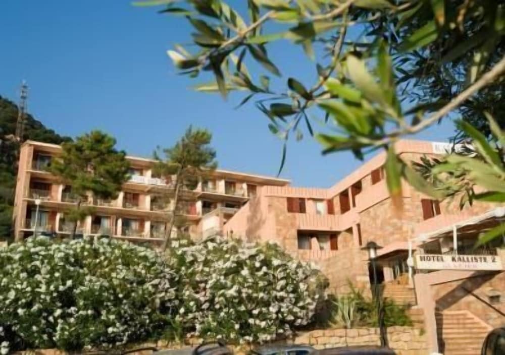 Le Kalliste Hotel 33/34