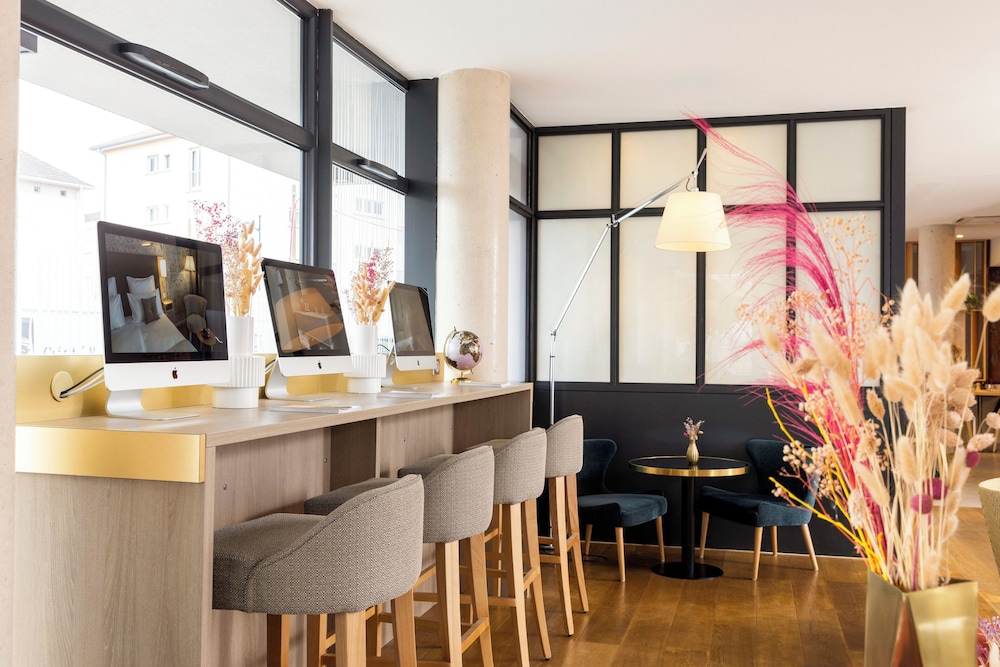 James Boutique Hotel 49/63