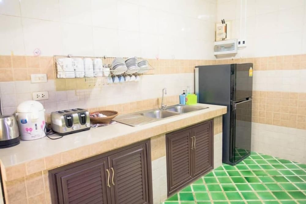 Plus Hostel Ayutthaya 28/31