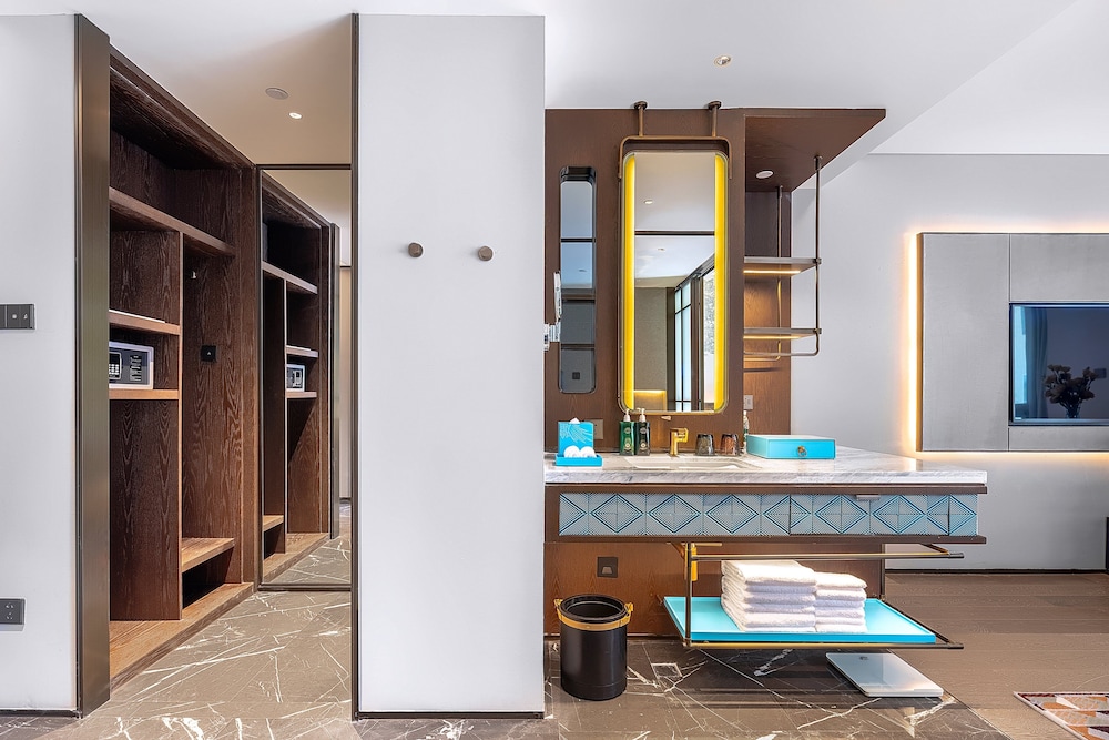 Hotel Indigo Jiuzhai 67/82