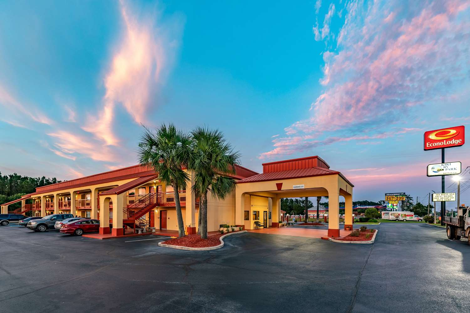 Econo Lodge Kingsland 7/25