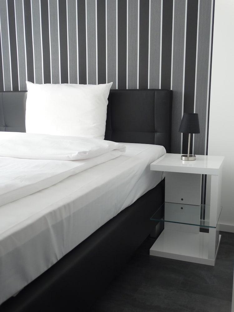Hotel Stay 12/50