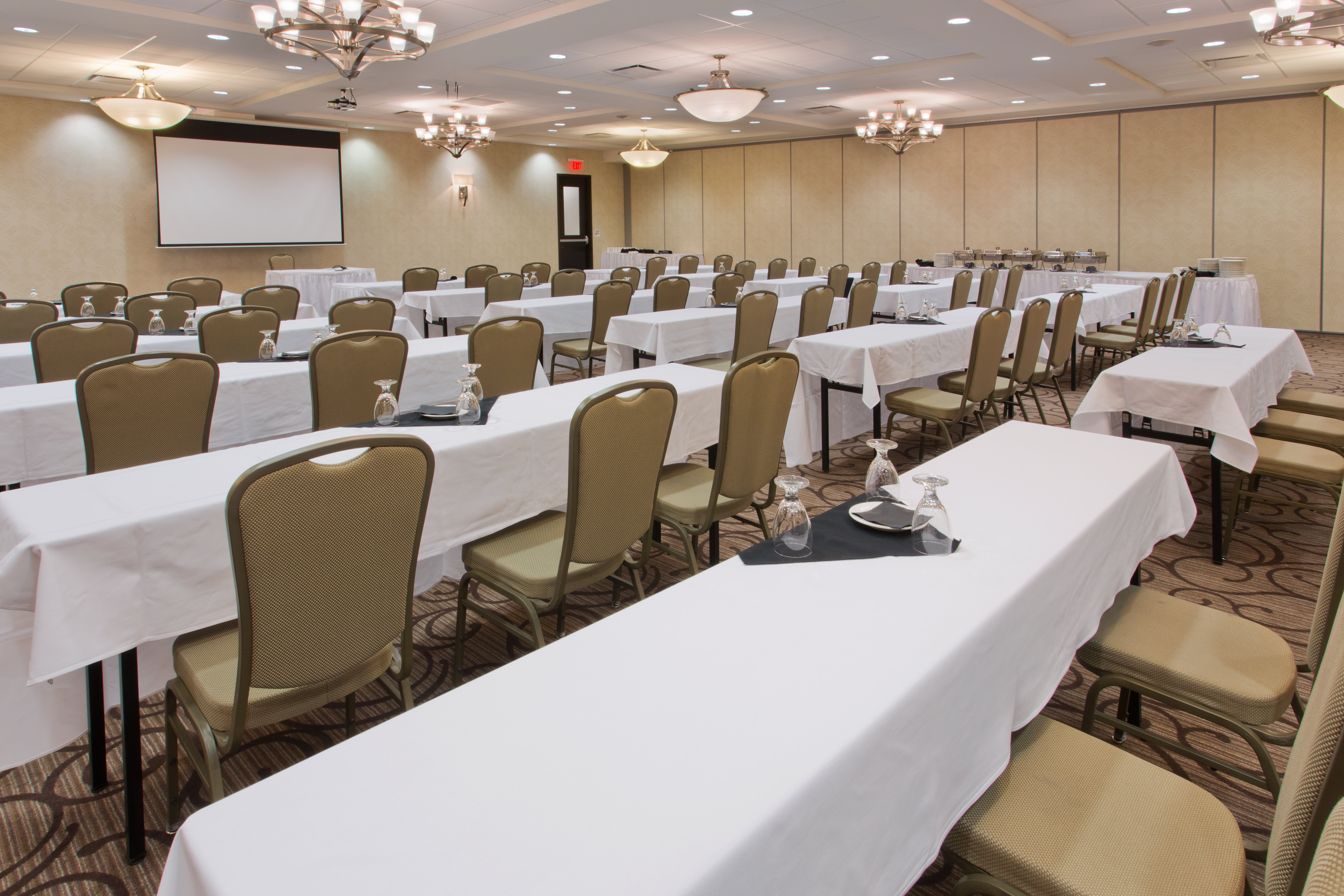 Holiday Inn Red Deer South 65/76