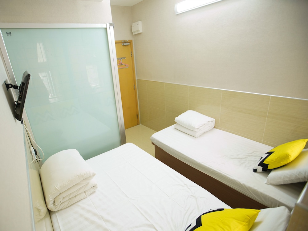 Kong Hing Guest House 28/67