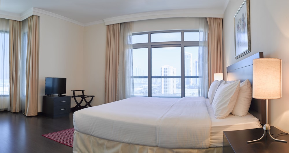 Tulip Hotel and Suites 20/65