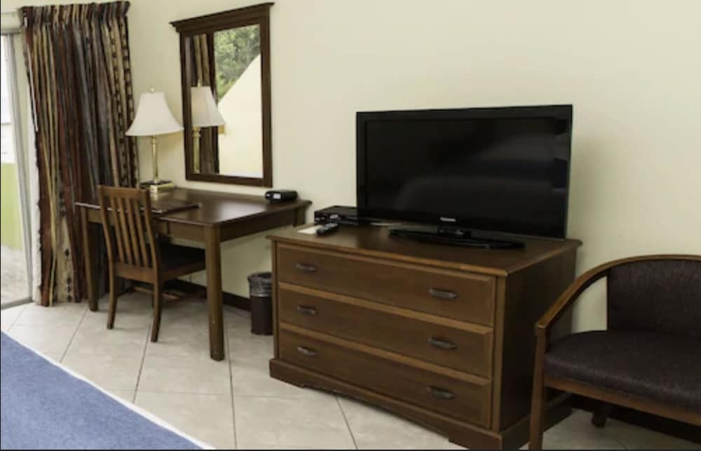 Cara Hotels Trinidad 39/44