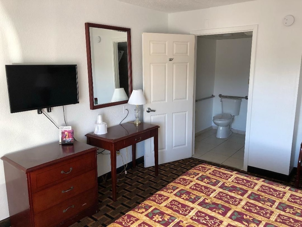 Budget Inn Cocoa 29/45