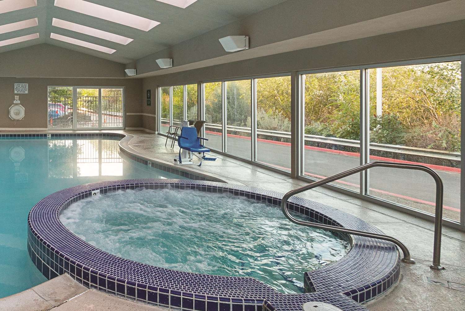 La Quinta Inns & Suites by Wyndham Orem University Pwy/Provo 23/57